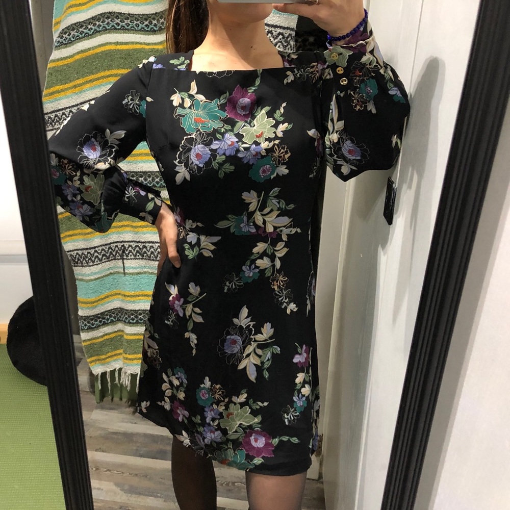 Floral LOFT dress with pockets gold buttons